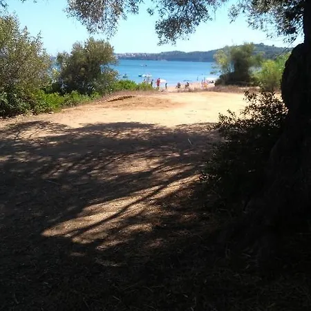 House Giannis Haikos Two Minutes Walk To The Beach Peroulia * Kompoi