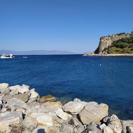 House Giannis Haikos Two Minutes Walk To The Peroulia Dom wakacyjny Kómboi